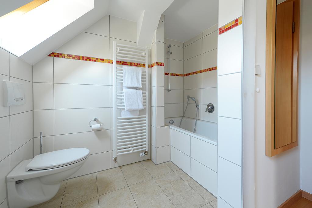 Gasthof Zum Lamm Gomadingen Quarto foto