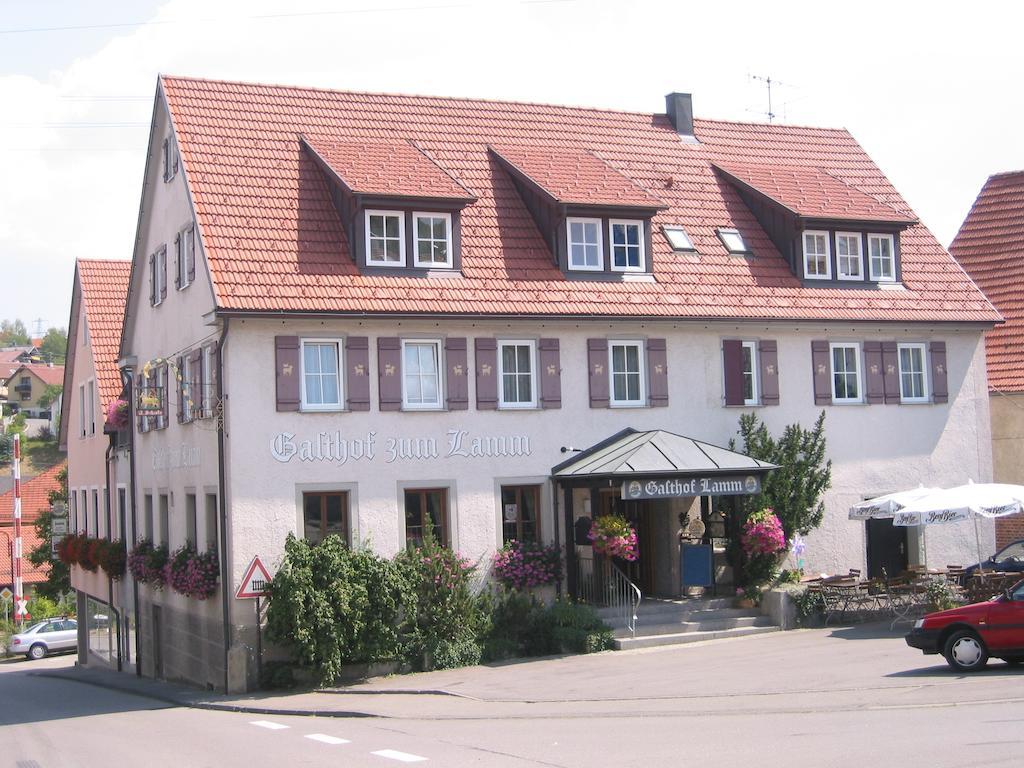 Gasthof Zum Lamm Gomadingen Exterior foto